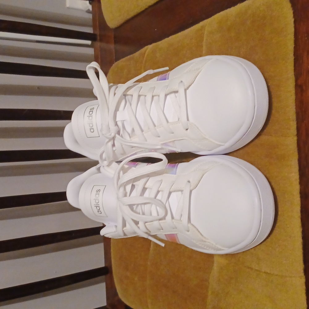 WOMEN'S ADIDAS GRAND COURT SNEAKERS Size 9 women